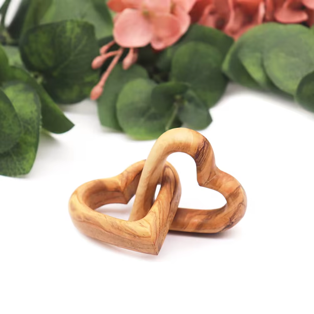 Coeurs imbriqués pour mariée et marié