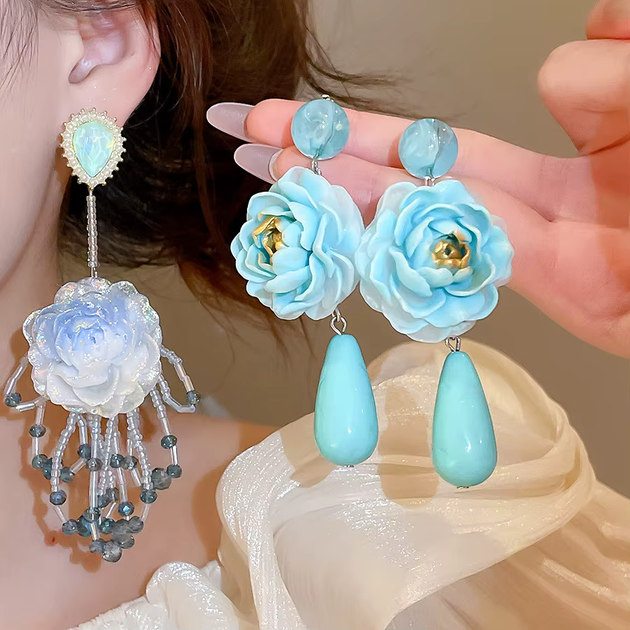 Boucles d'oreilles en perles en forme de goutte de rose