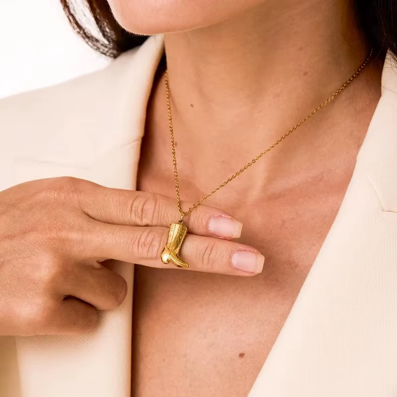 Collier pendentif botte de Cowboy Cowgirl en acier inoxydable pour femmes