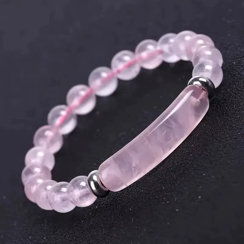 Bracelet en pierre fait à la main