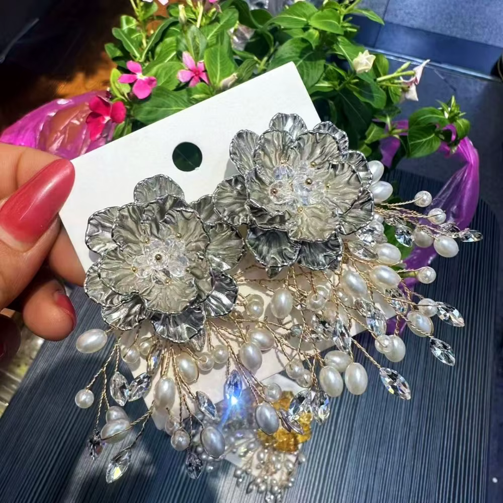 Boucles d'oreilles florales pour mariée