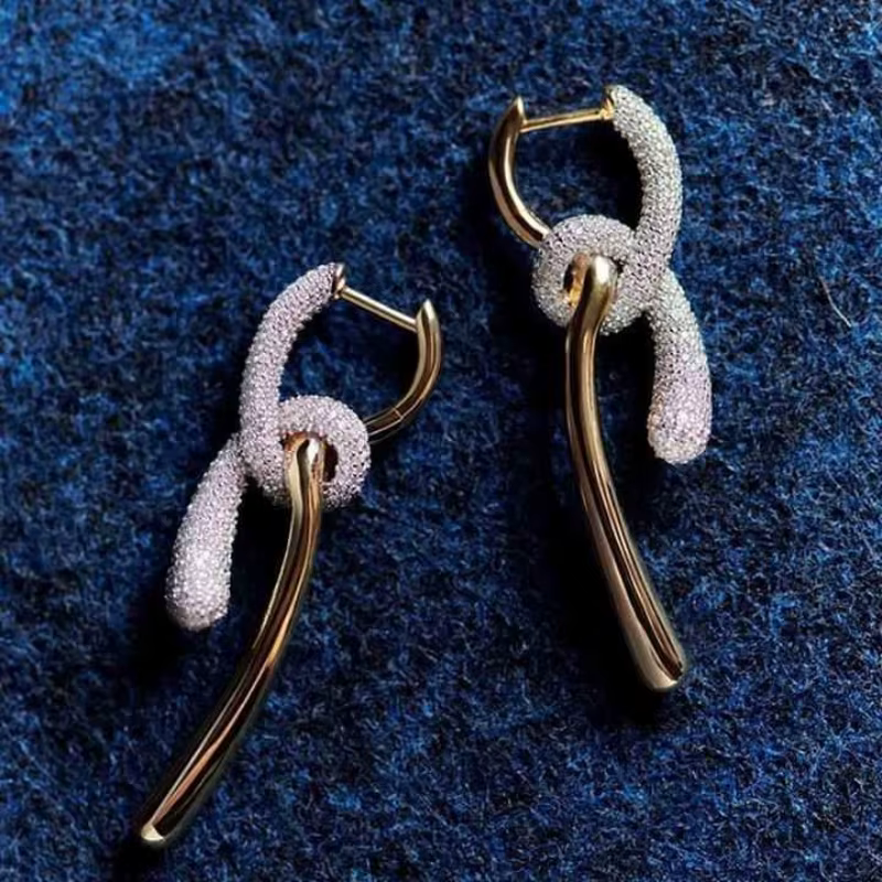 2025 nouveau Top qualité or argent diamant cristal noué concepteur luxe boucles d'oreilles femme Europe mode bijoux cadeaux de vacances