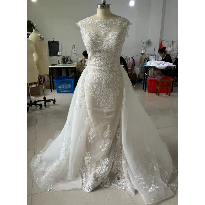 Robe de mariée blanche Simple et élégante