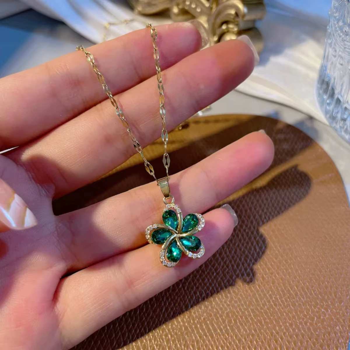 DIEYURO 316L acier inoxydable vert Zircon fleurs pendentif collier pour femmes nouveau luxe filles chanceux chaîne anniversaire bijoux cadeaux