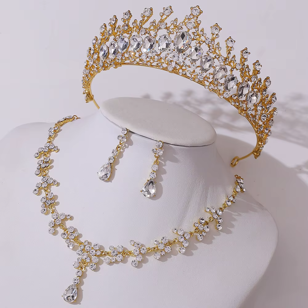 Diadème baroque en zircone et bijoux assortis