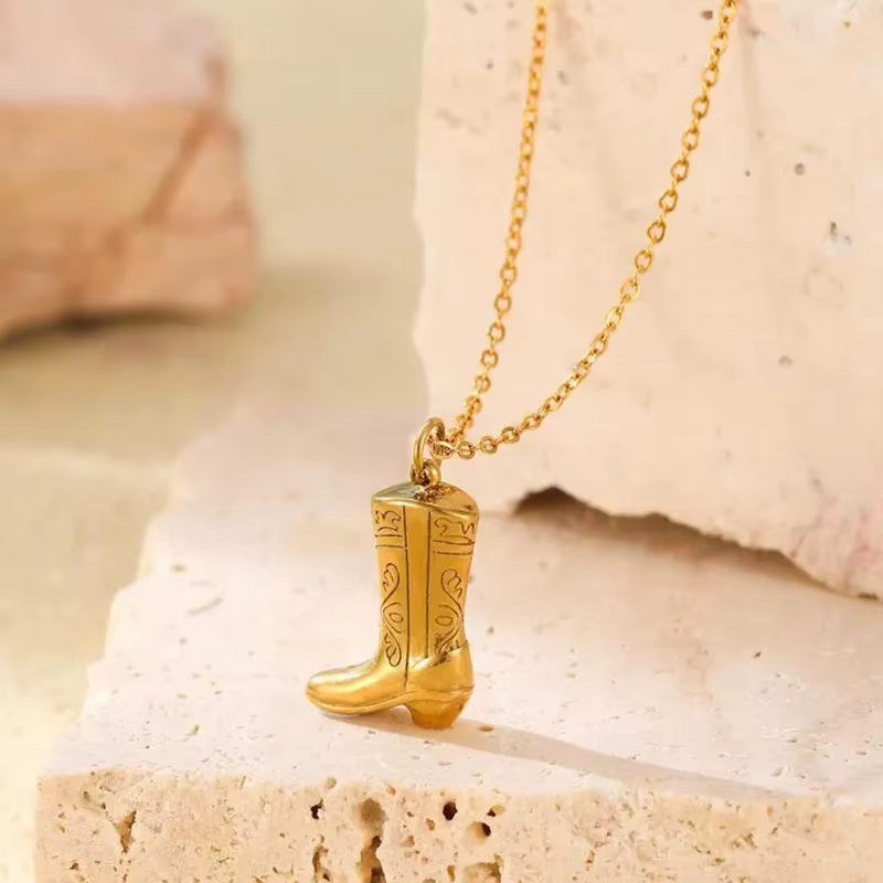 Collier pendentif botte de Cowboy Cowgirl en acier inoxydable pour femmes