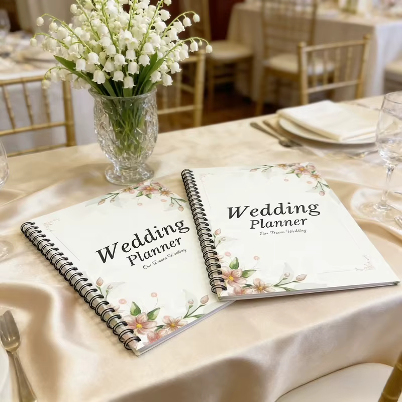 Carnet de planification de mariage rigide