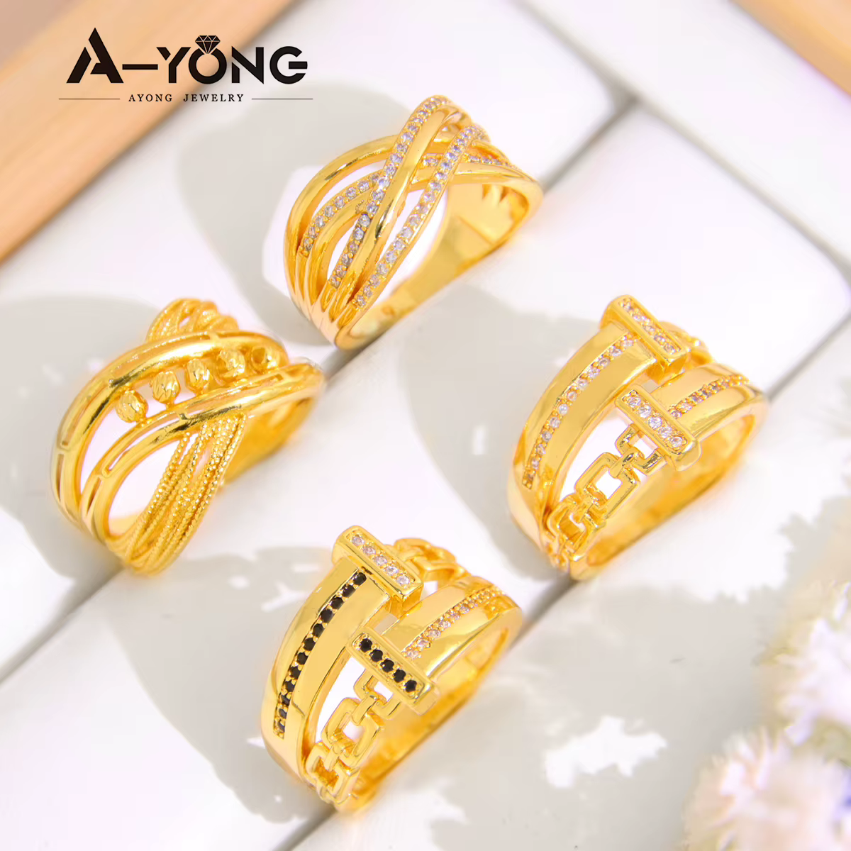 Bague de luxe en or de dubaï