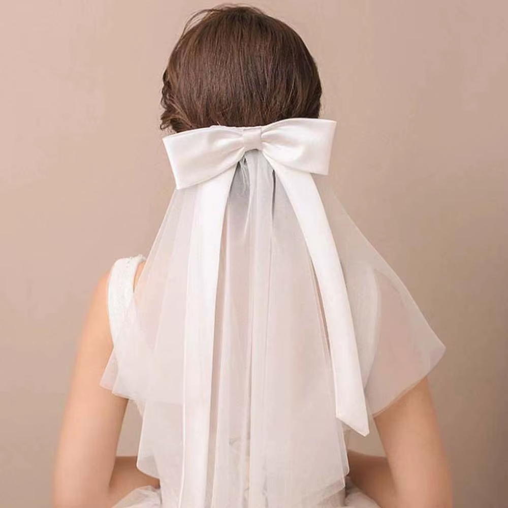 Beau châle Long en Satin avec nœud