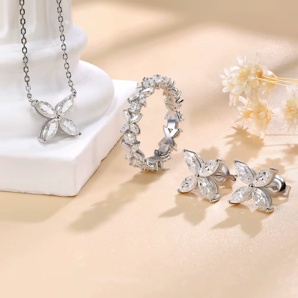 Collier Fleur en Argent S925 avec Moissanite Taille Marquise