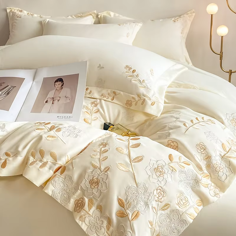 4 pièces/ensemble léger luxe 120s pur coton Floral brodé housse de couette taies d'oreiller drap-housse doux pour la peau ensemble de literie nue