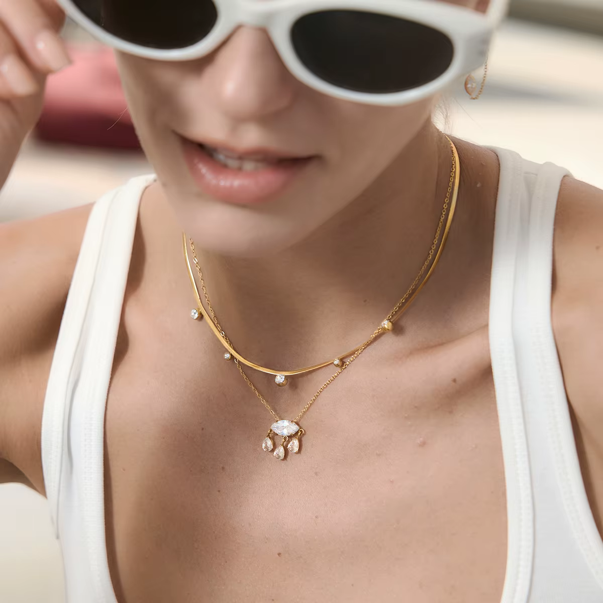 Collier pendentif Zora Luxurious Water Drop Zircon pour femmes