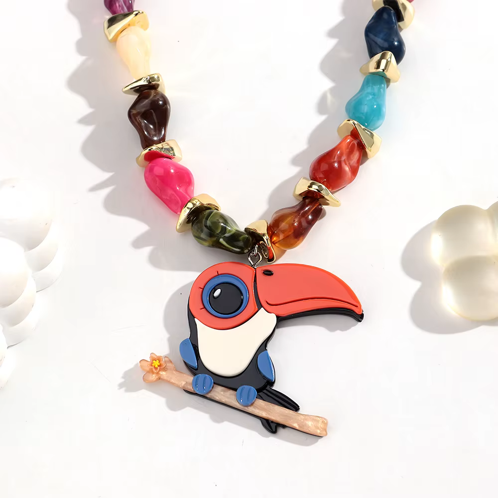Nouveau Collier Pendentif Tucan Tendance en Acrylique pour Femme