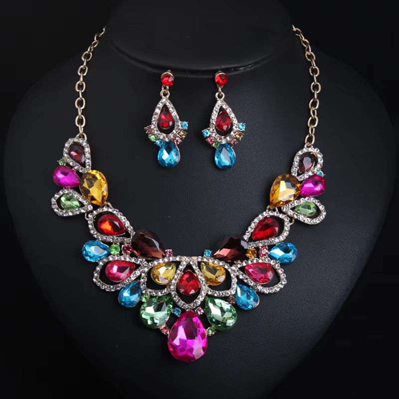 Ensemble de bijoux en strass bordeaux en forme de goutte d'eau, collier bib, boucles d'oreilles pendantes, accessoires pour mariage et fête de mariage