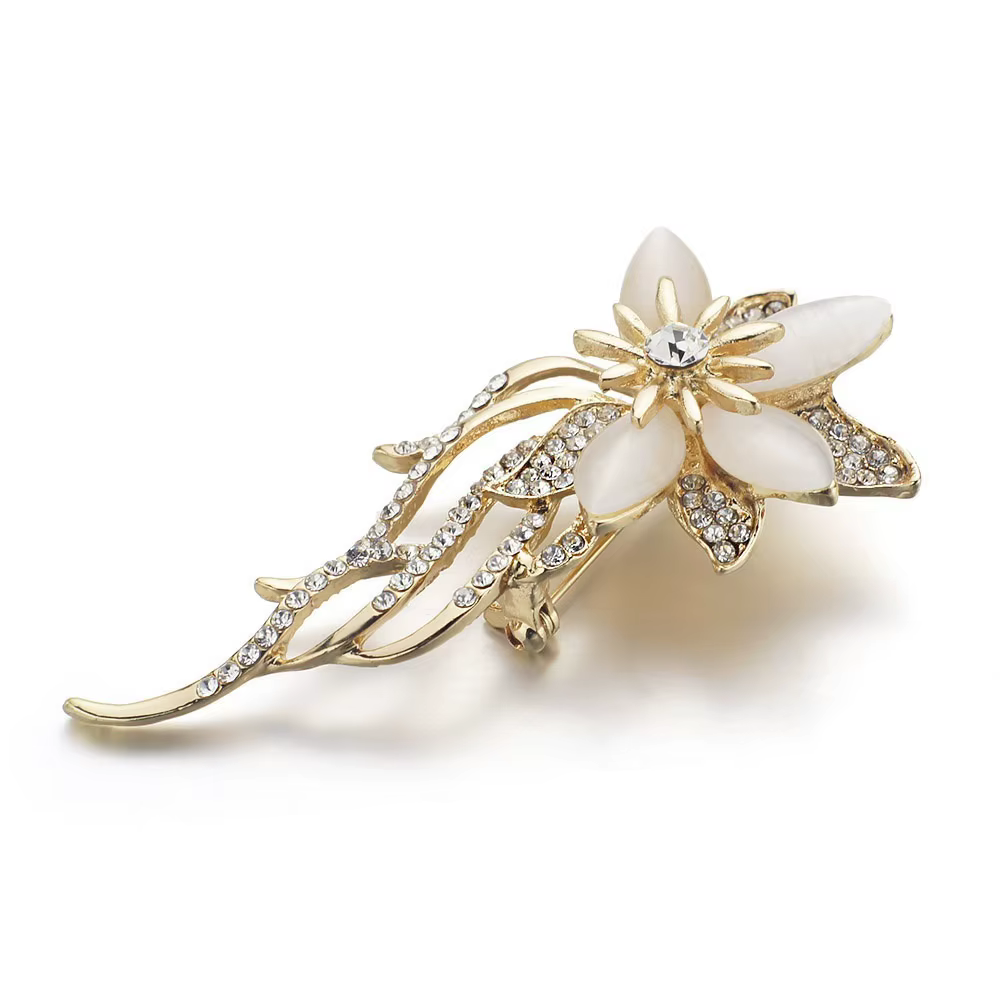 Broche fleur en cristal