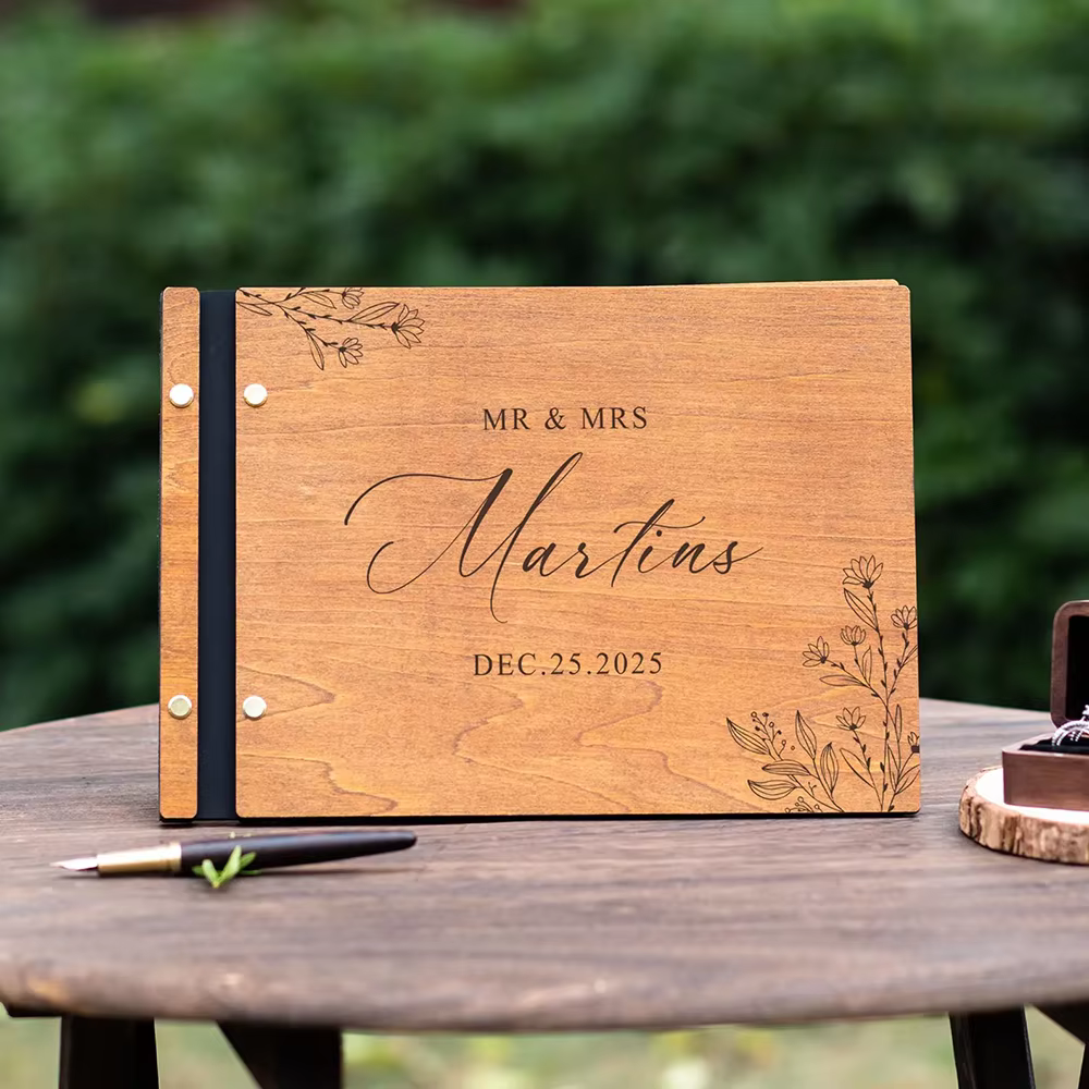 Livre d'or de mariage en bois personnalisé