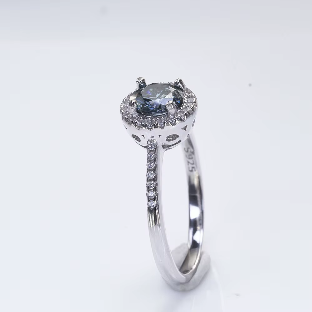 Bague Moissanite Grise en Argent 925 pour Femme