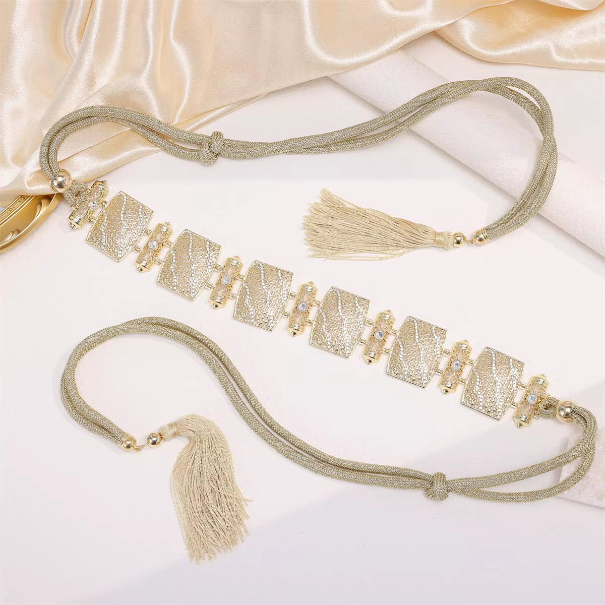 Ceinture carrée pour patients avec pompon