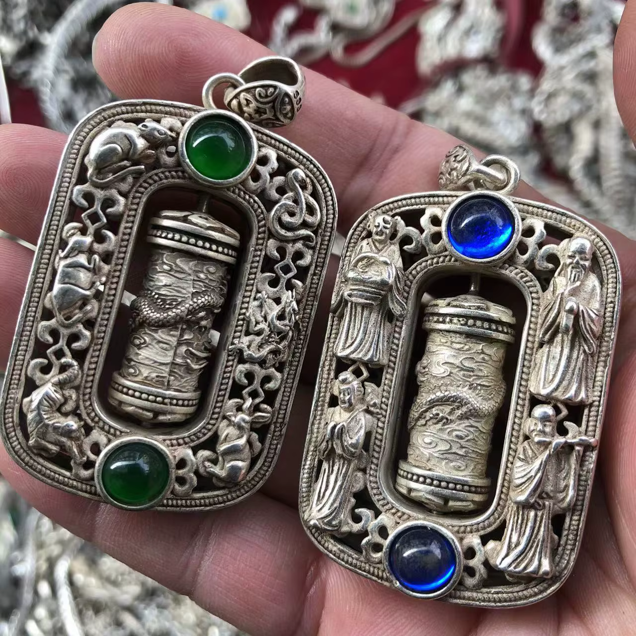 Pendentif rotatif vintage en argent tibétain avec tube de prière