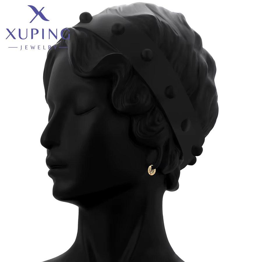 Xuping bijoux offres spéciales haute qualité charme popularité cercle lumière or couleur boucles d'oreilles pour les femmes cadeau de noël X000649164