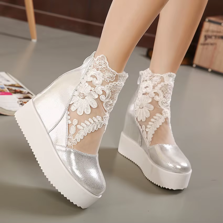 Chaussures à talons compensés en dentelle pour femmes