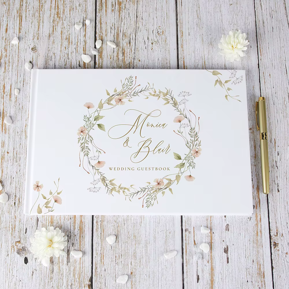 Livre d'or de mariage personnalisé avec fleurs blanches