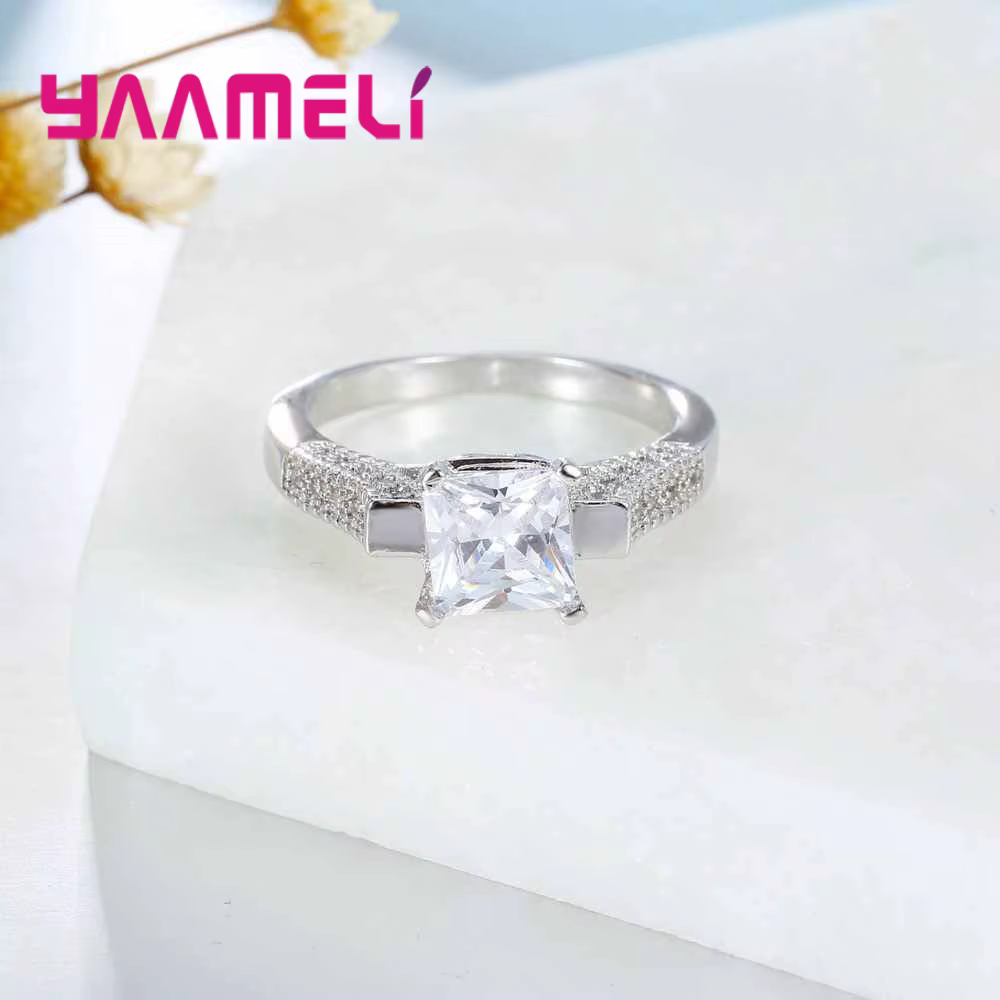 Charmante bague en argent regardé 925 pour femme