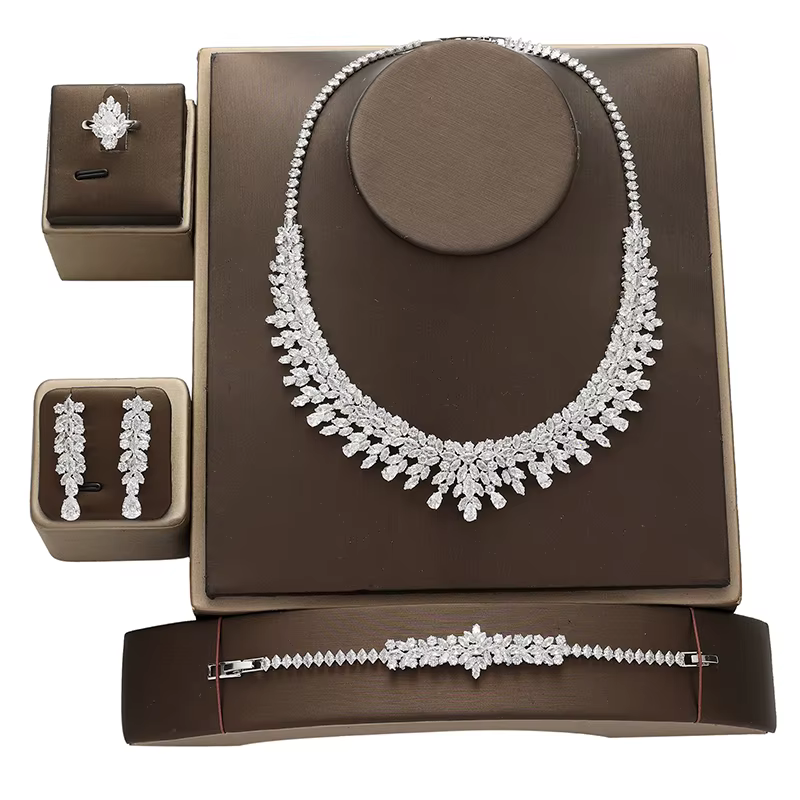 Ensembles de bijoux HADIYANA mariée zircone pour les femmes fête luxe collier Bracelet boucle d'oreille anneaux de mariage BN8132 cadeau d'anniversaire