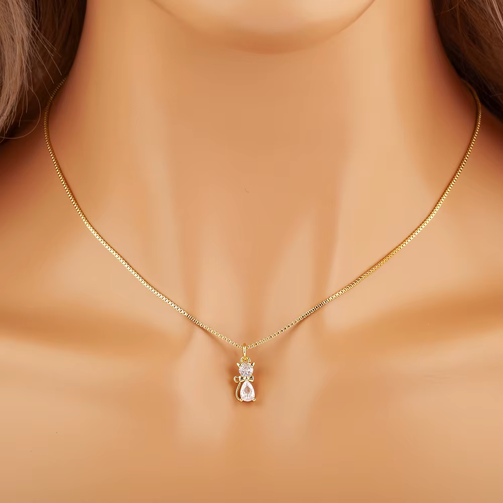 Collier pendentif en forme de chat pour femme