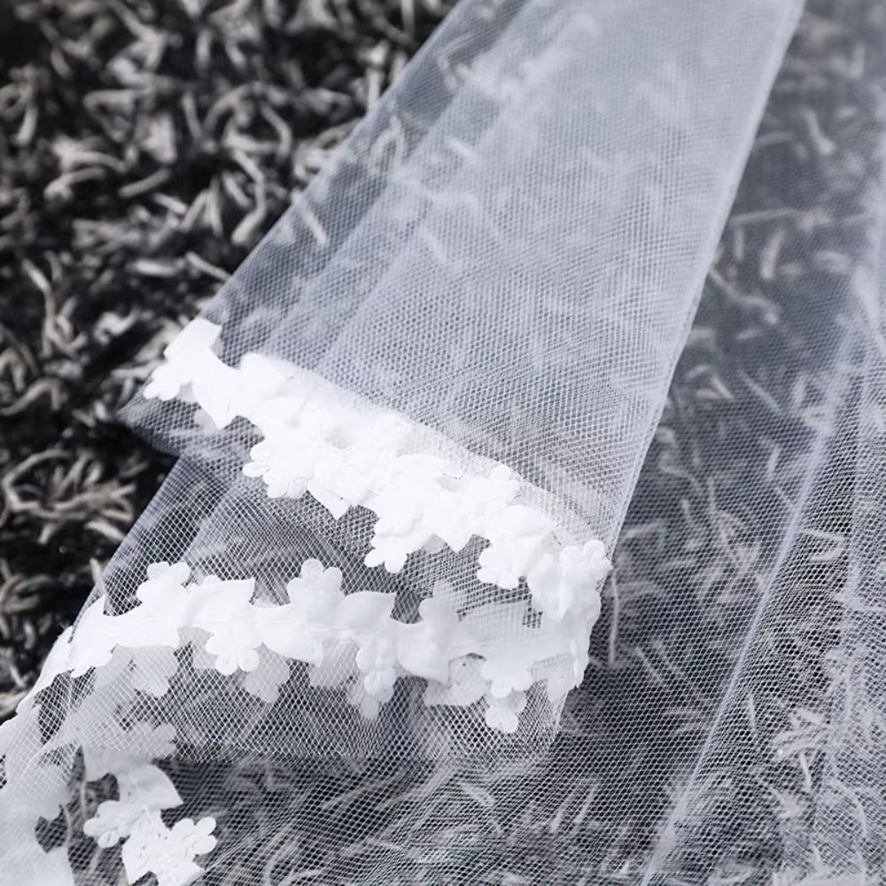 Voile de mariée minimaliste et élégant en dentelle