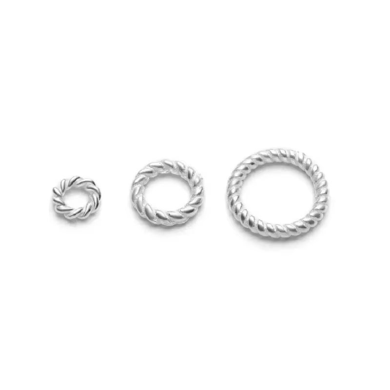 Anneau fermé fileté en argent regardé 925