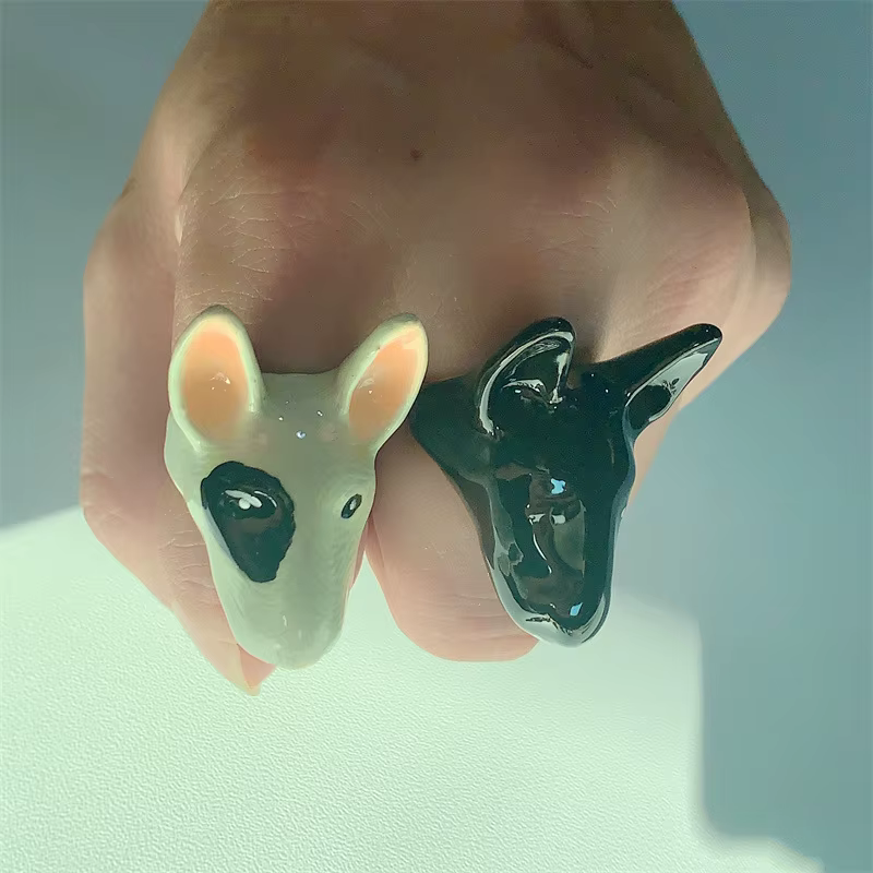 Bague goutte en émail de niche