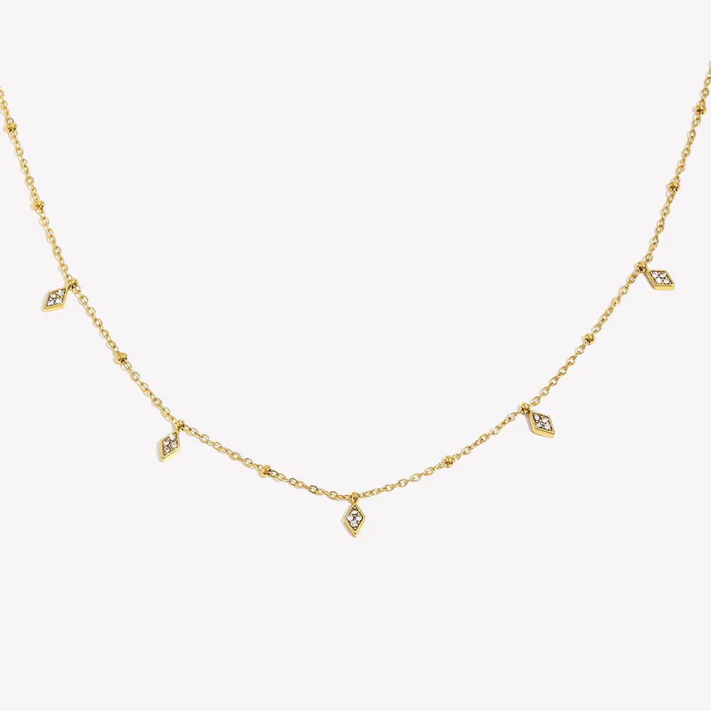 E.B.belle – collier avec pendentifs en Zircon Rhoumbs