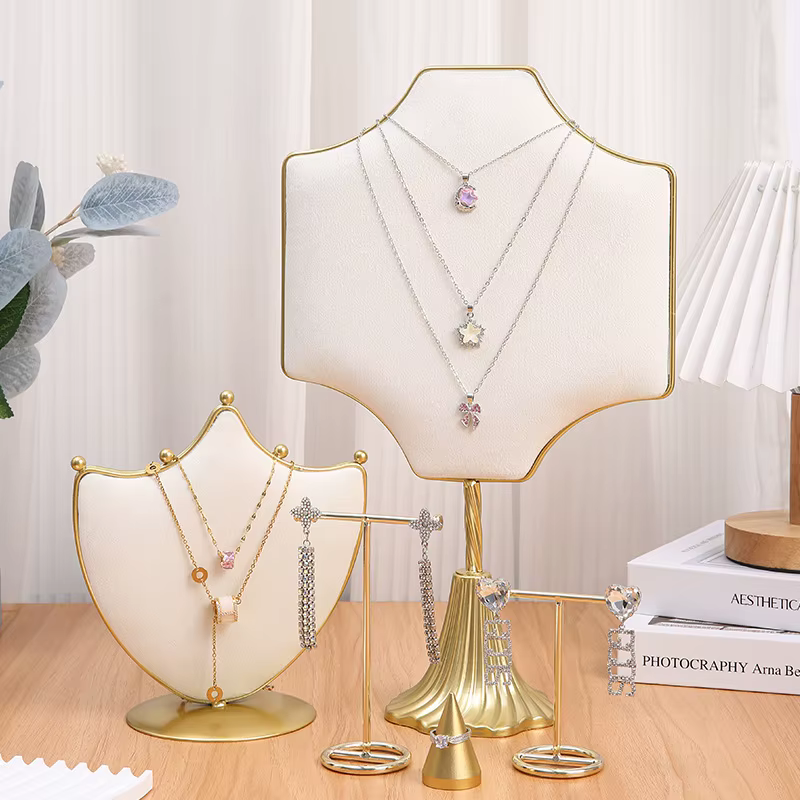 Présentoir de bijoux en velours Beige soyeux