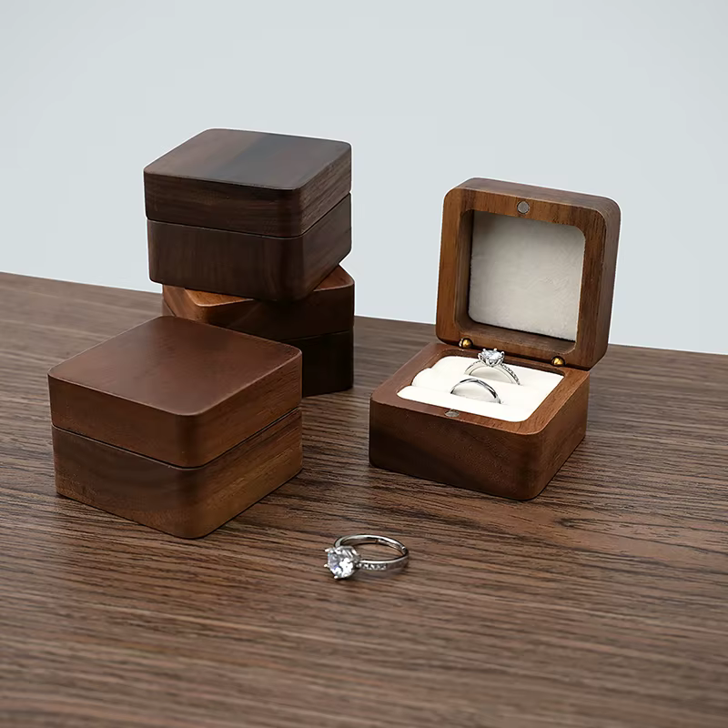 Boîte à matiques en bois pour amoureux