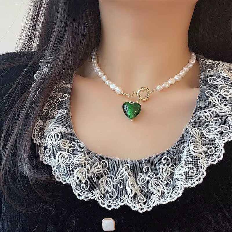 Collier ras du cou en titane avec or 18 carats pour femme