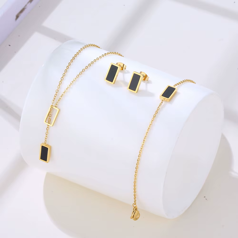 Colliers en acier inoxydable pour femmes