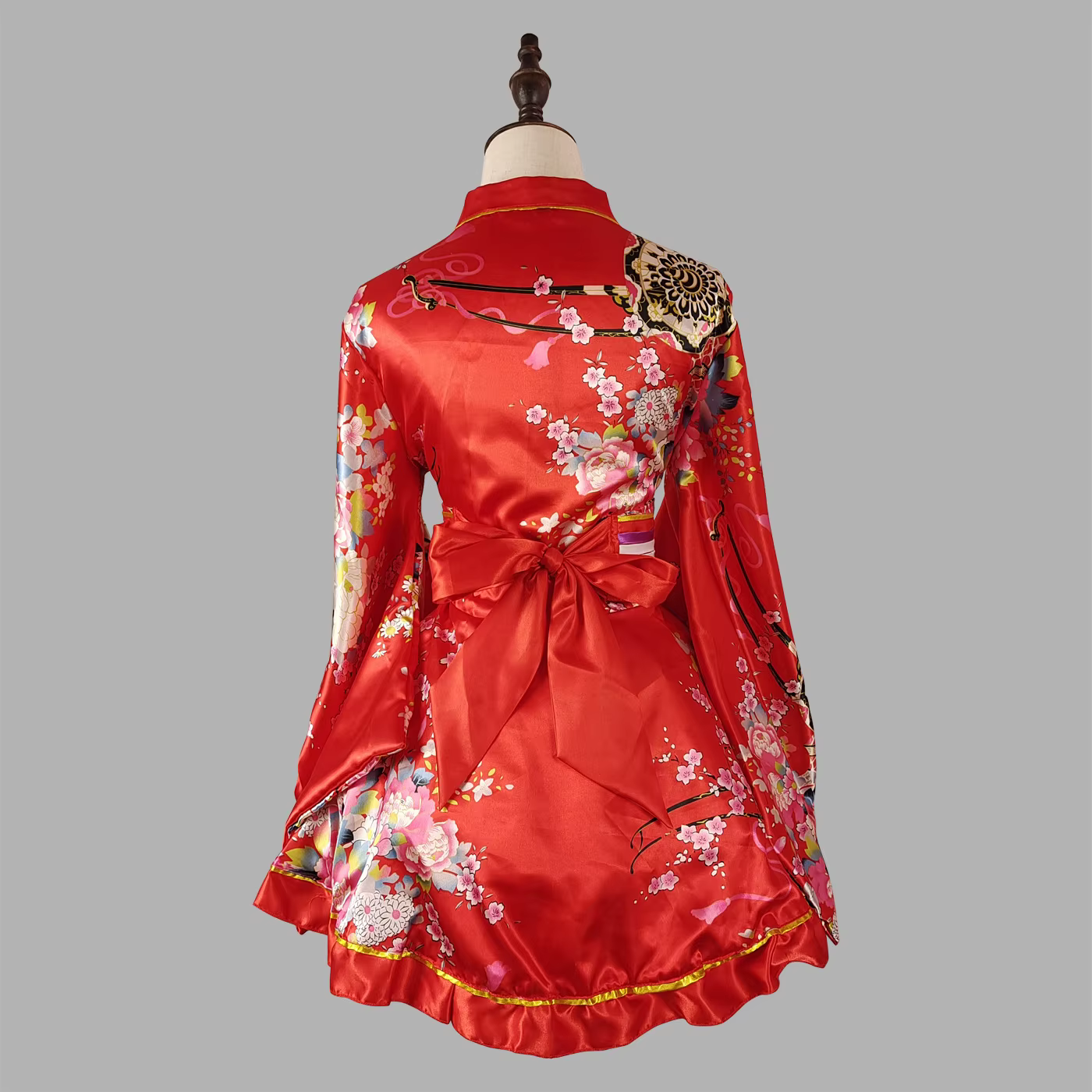 Kimono, robe traditionnelle japonaise pour femmes