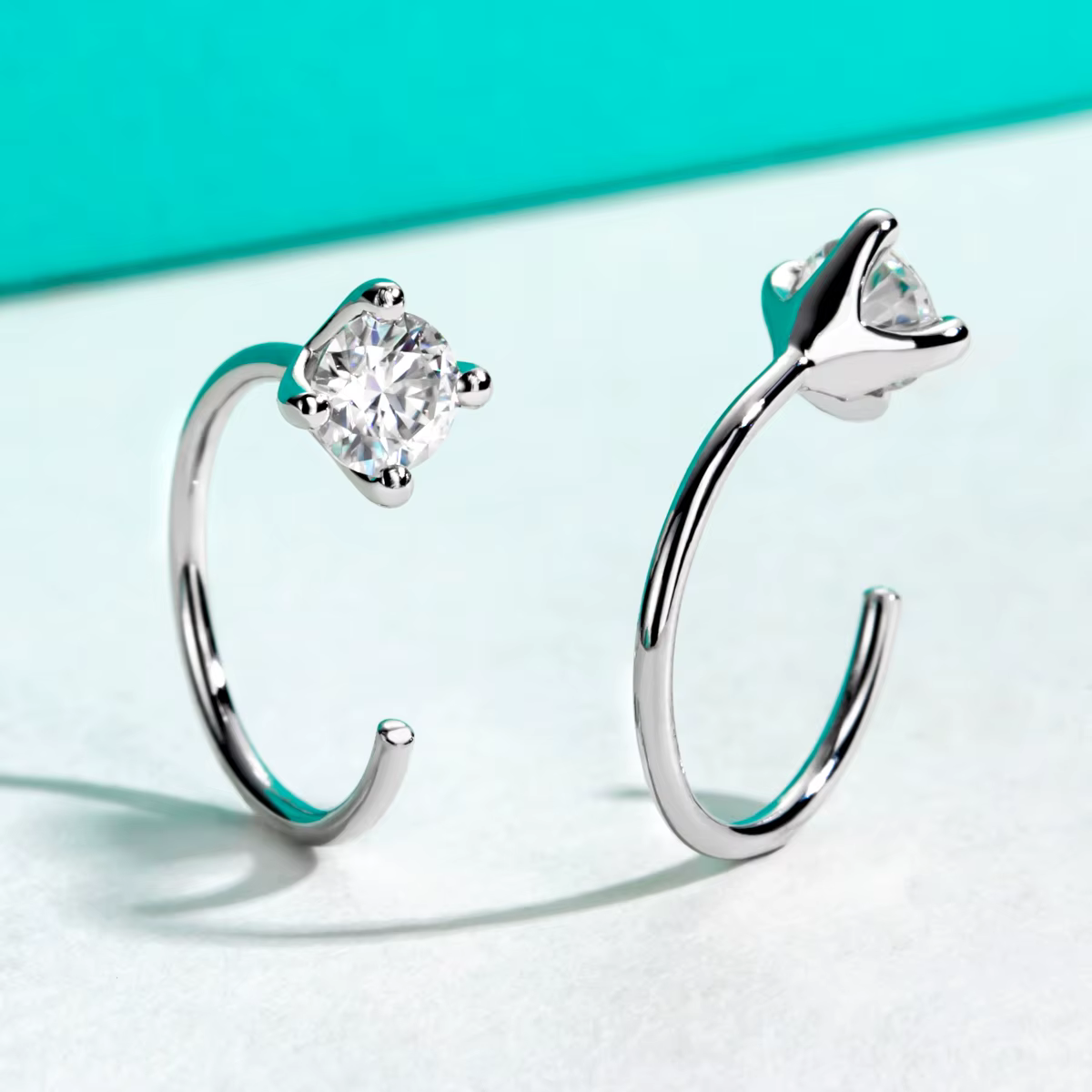 4mm D couleur Moissanites classique boucles d'oreilles pour femmes 925 bijoux en argent Sterling 18K plaqué or boucle