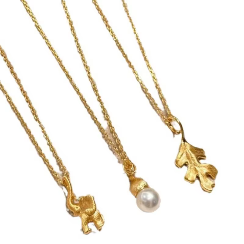 Colliers artisanaux brossés rétro exquis