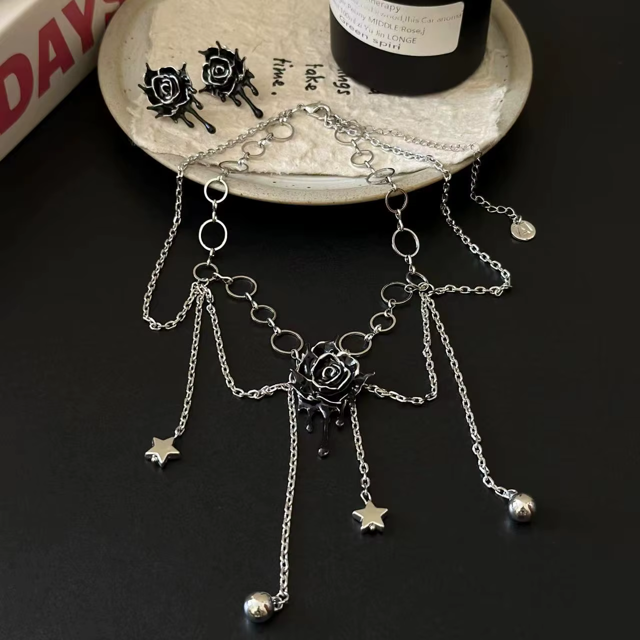 Collier gothique épine Rose