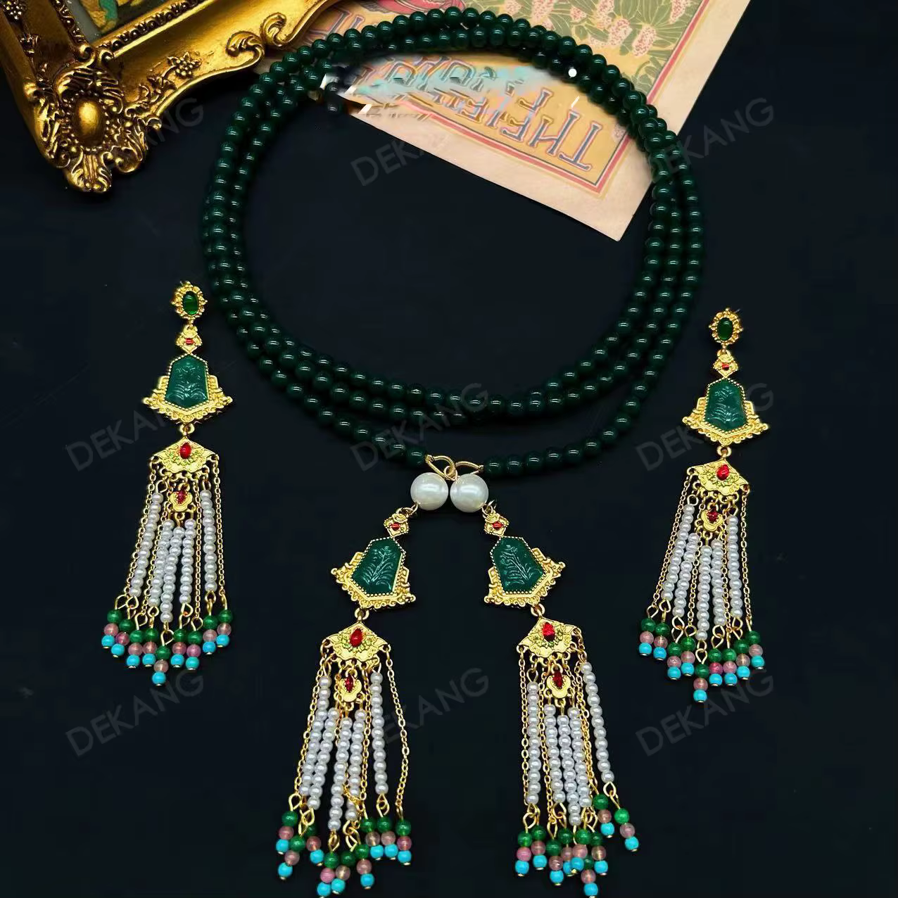 Nouveau Collier et boucles d'oreilles totem à thème ethnique de perles à franges de Style chinois