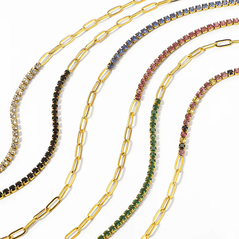 Bracelet en acier inoxydable pour femme avec pierres de zircone étincelantes