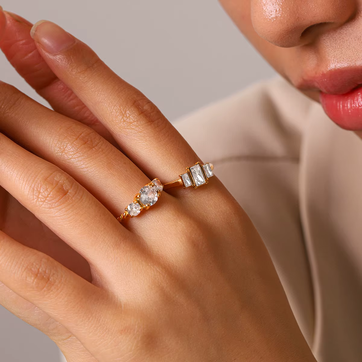 Bague torsadée en zircone cubique plaquée or 18 carats en acier inoxydable pour femme