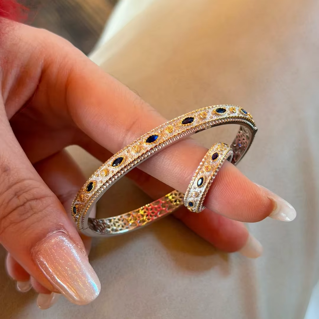 Bagues vintage haut de gamme avec incrustation de camée en relief et diamants bleu saphir pour femmes