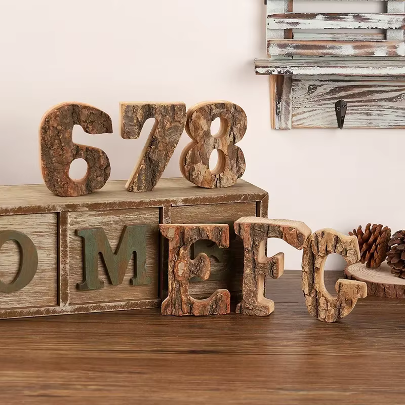 Lettres de l'Alphabet et Chiffres en Bois Massif
