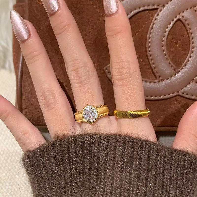 Bague Vintage en rubis ovale brossé pour femme