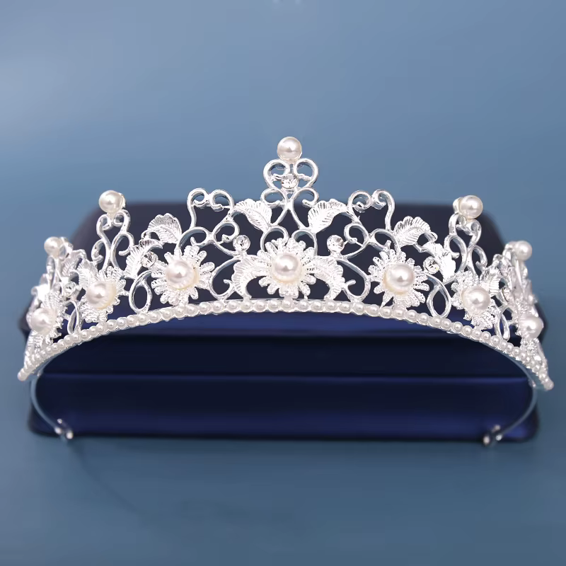 Coiffure de mariée couronne de cheveux ornement