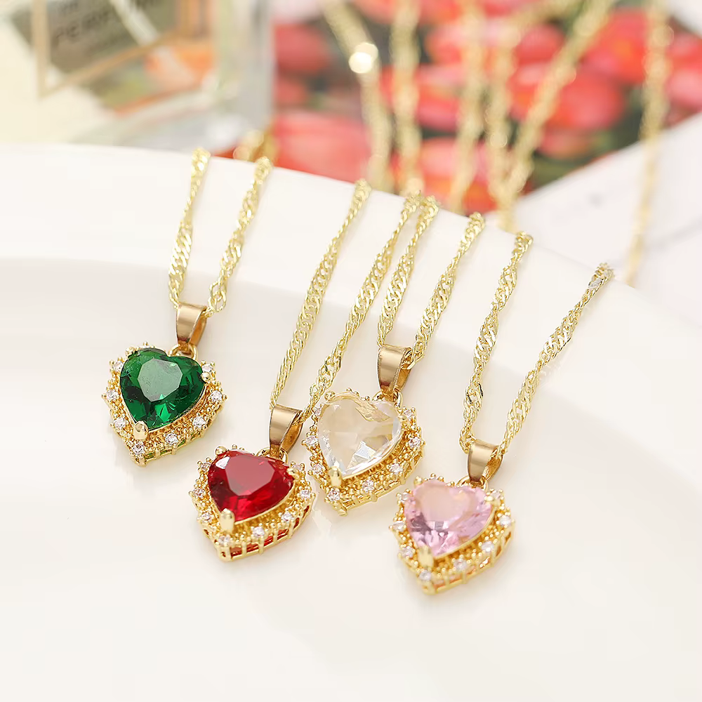 CARLIDANA Lana Del Rey collier exquis princesse assortiment rubis cristal coeur