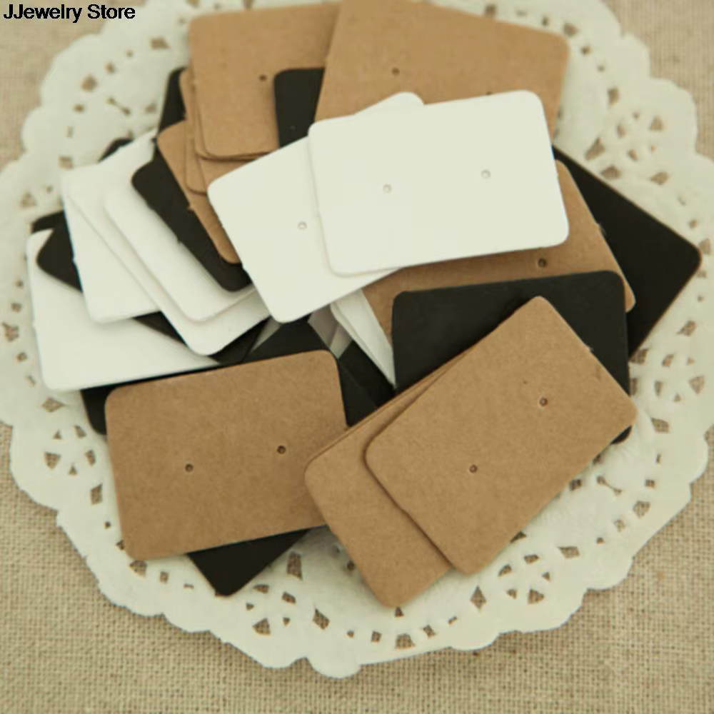 Cartes en carton pour présentoir de bijoux